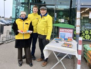Christian Müller, GAbriela Würth, Killian Schröttner beim Adeg Tullnerstraße